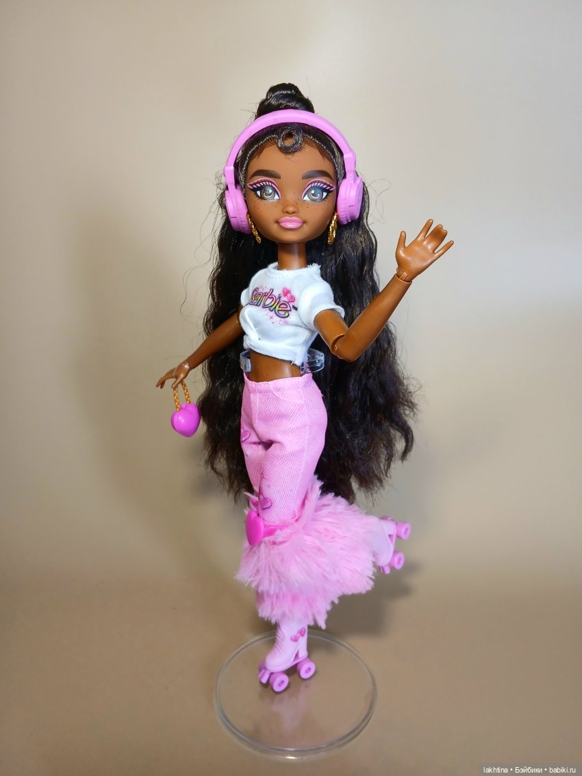 Обзор кукол Barbie dream besties. Часть первая Вечеринка на роликах