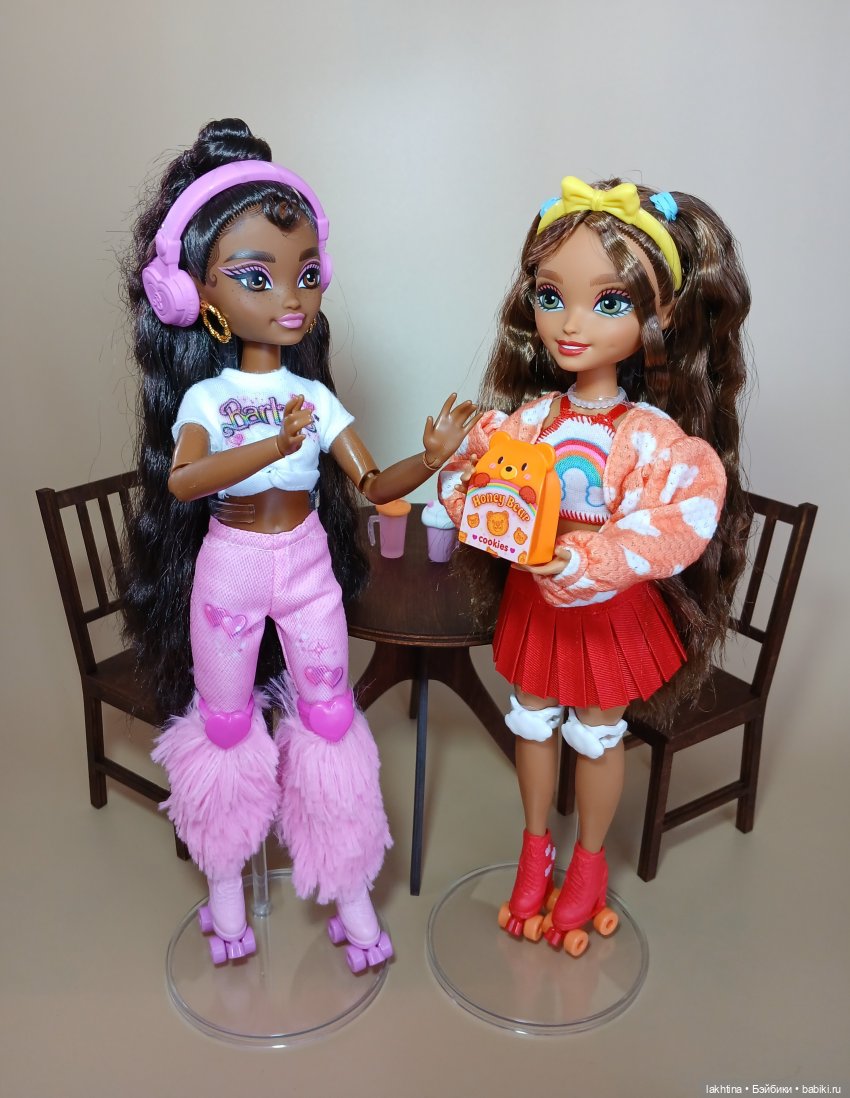 Обзор кукол Barbie dream besties. Часть первая Вечеринка на роликах