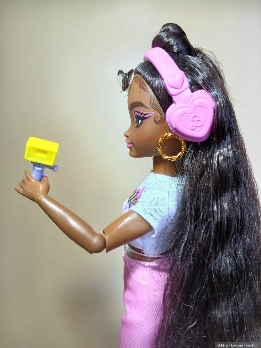 Обзор кукол Barbie dream besties. Часть первая Вечеринка на роликах