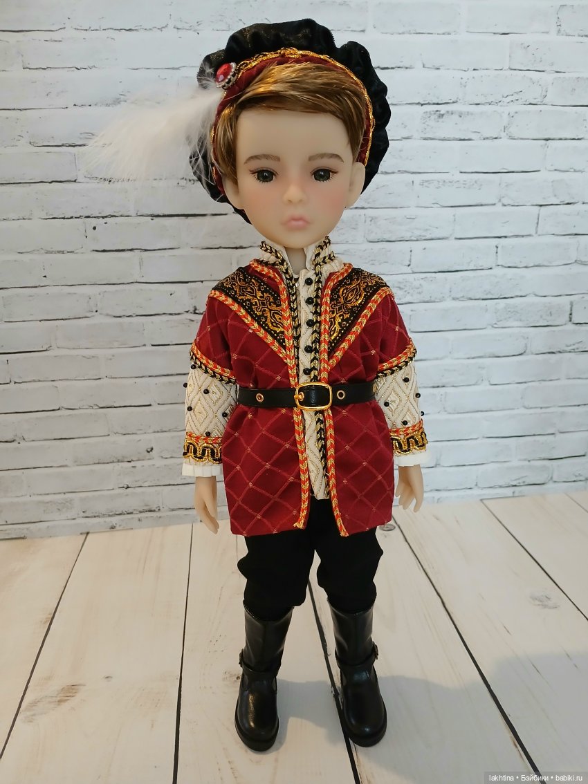 Высшее общество от Руби Ред