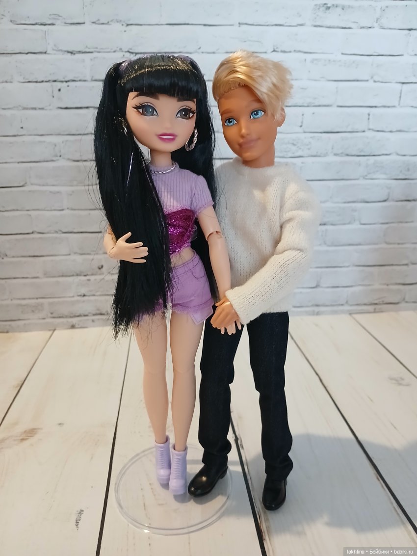 Кен из компании Barbie dream besties и две Рене