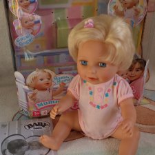 Интерактивная кукла Baby Born  "Хочу на ручки" от Zapf Creation