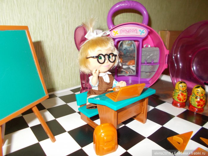 Машенька — Куклы Маша и Медведь (Simba): Маша в кармашке (фото 3)