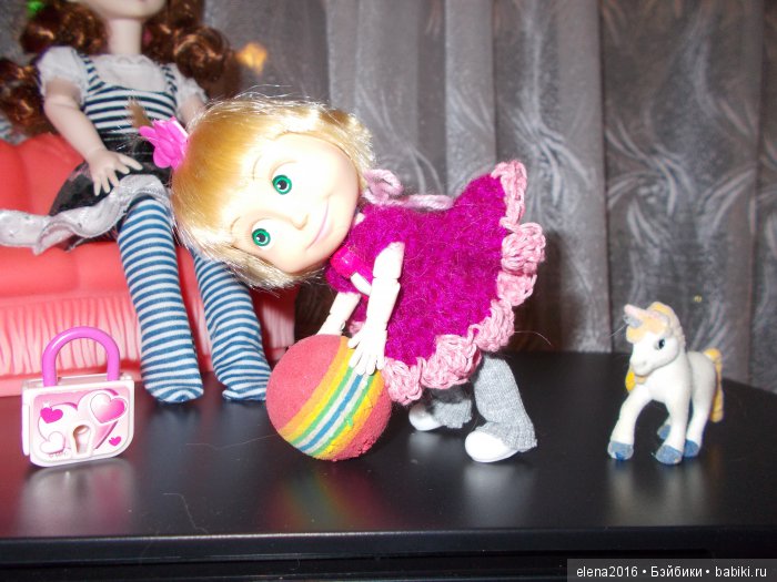 Егоза — Куклы Маша и Медведь (Simba): Маша в кармашке (фото 3)