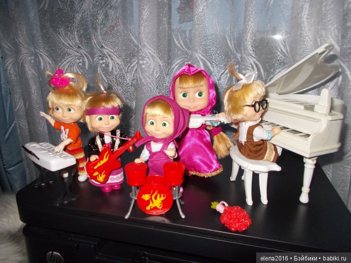 Мозговой штурм — Куклы Маша и Медведь (Simba): Маша в кармашке