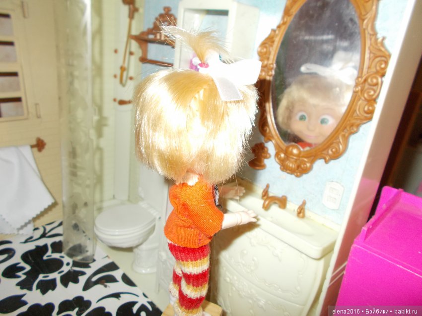 На волю рыбку выпускаем — Куклы Маша и Медведь (Simba): Маша в кармашке (фото 6)