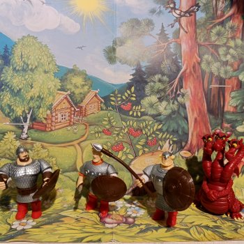 Кто с мечом к нам придёт, от меча и погибнет!