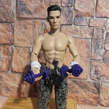 Инструктор по фитнесу.