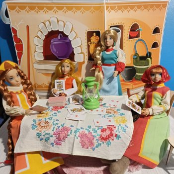 Раз в крещенский вечерок девушки гадали...