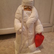 Огромный Дед Мороз