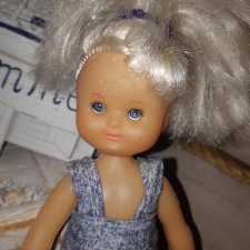 Куколка с веснушками