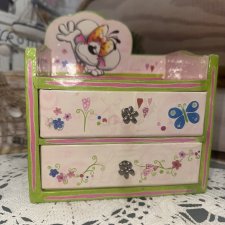 Комод для кукол и кукольных нудностей