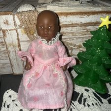 Темнокожий мини бэби Бон с горшком