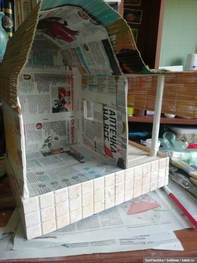 Кукольный дачный домик из коробок (фото 3)