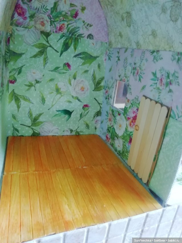 Кукольный дачный домик из коробок (фото 8)