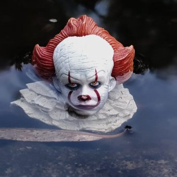 Пеннивайз - осенние мотивы