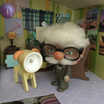 Шальная голова рукам покоя не даёт. Карл Альбертович творит