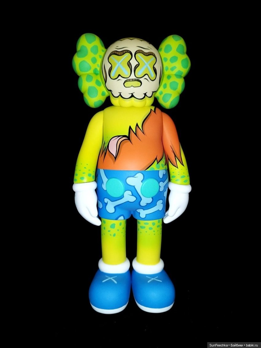Kaws companion - интересный безликий персонаж (фото 8)