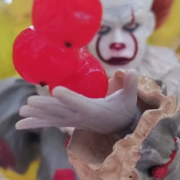 Пеннивайз в своём репертуаре 🎈