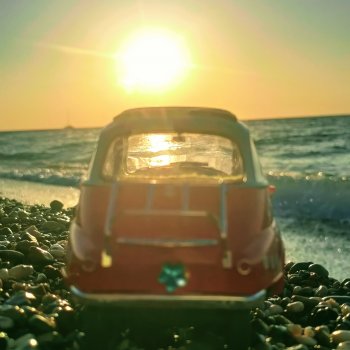 Море, солнце, bmw isetta. Эстетика