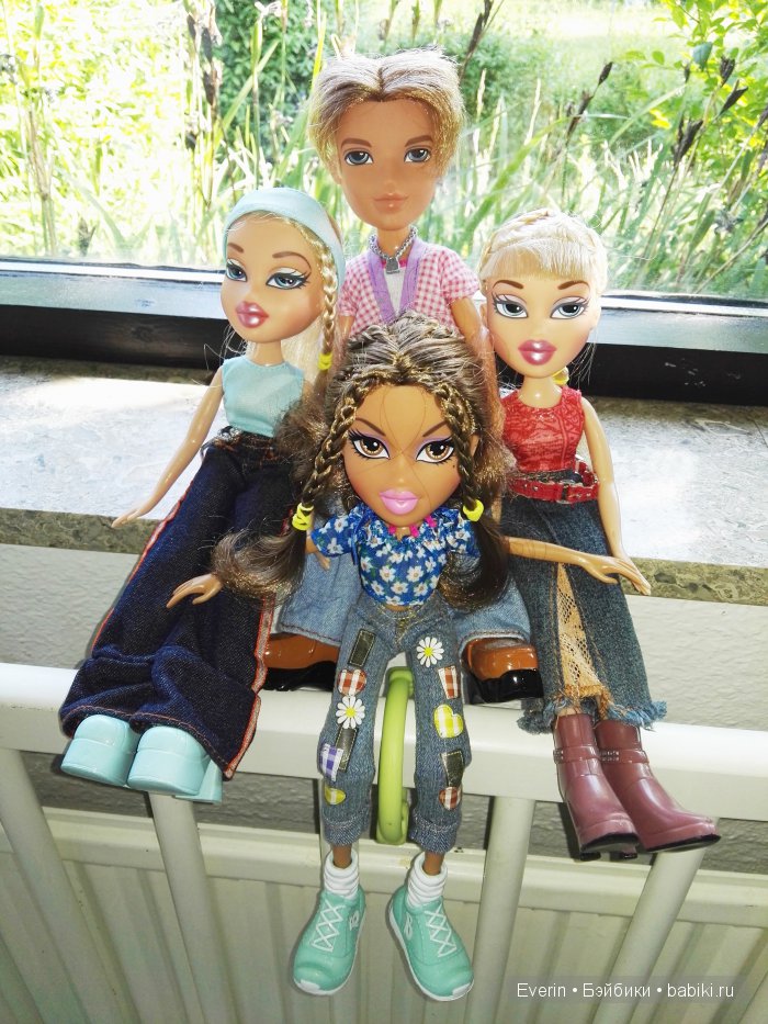 Познакомтесь с нашей дружной семьей Братц | Бэйбики Познакомтесь с нашей дружной семьей Братц