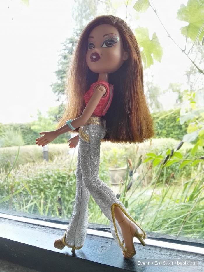 Прогулка с Жасмин | Бэйбики Прогулка с Жасмин — Куклы Bratz (Братц) и Moxie Girlz: MGA