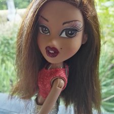 Познакомтесь с нашей дружной семьей Братц