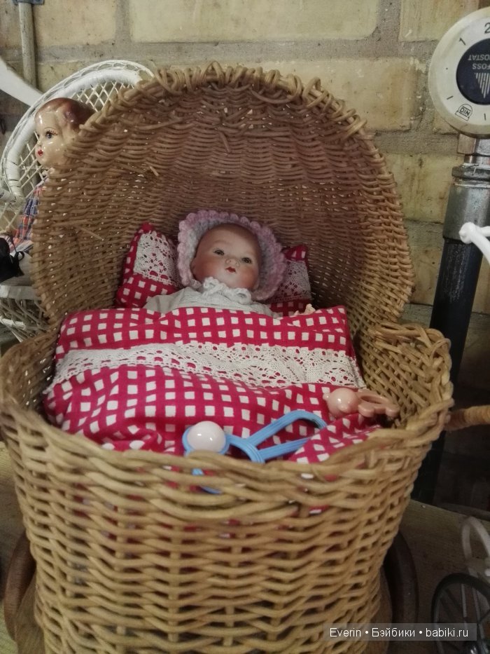 Экскурсия на блошинку — Редкие антикварные куклы и реплики: воск (фото 10)