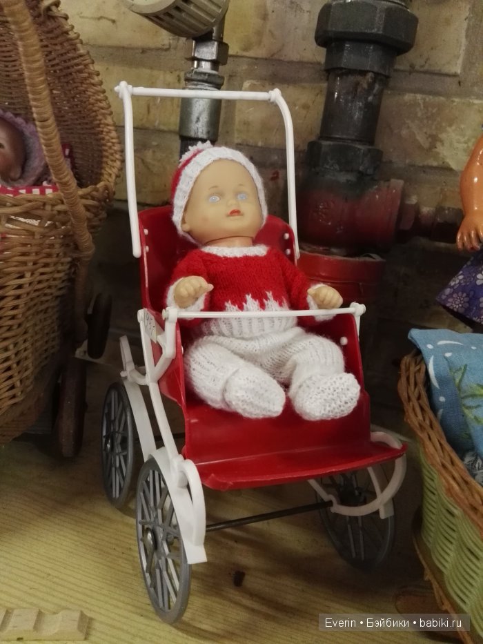 Экскурсия на блошинку — Редкие антикварные куклы и реплики: воск (фото 9)