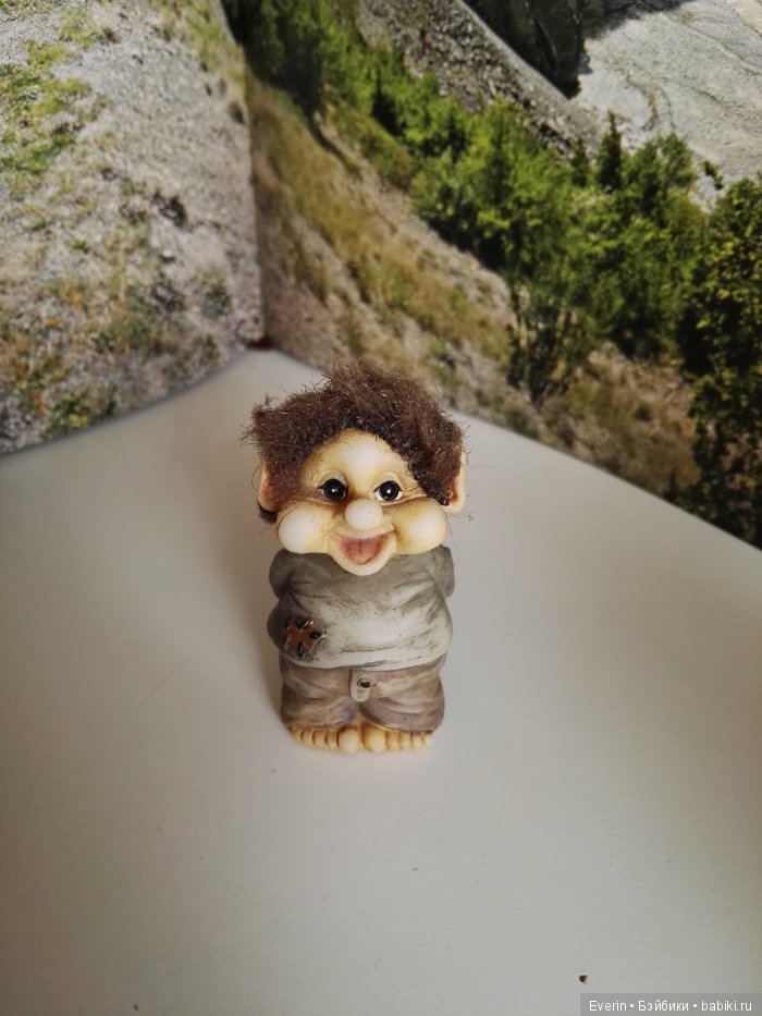 Дальние родственники. Прогулка в саду (фото 4)