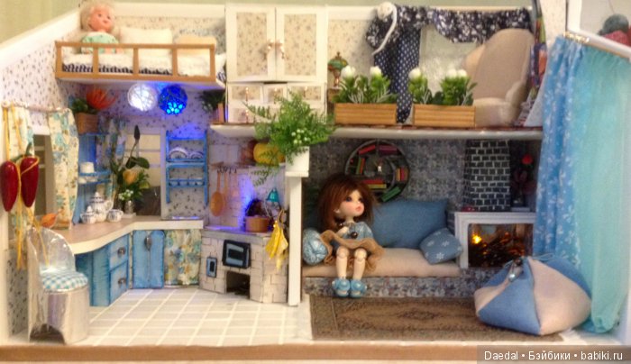 Наш новый домик из оконного откоса, румбокс. Продолжение