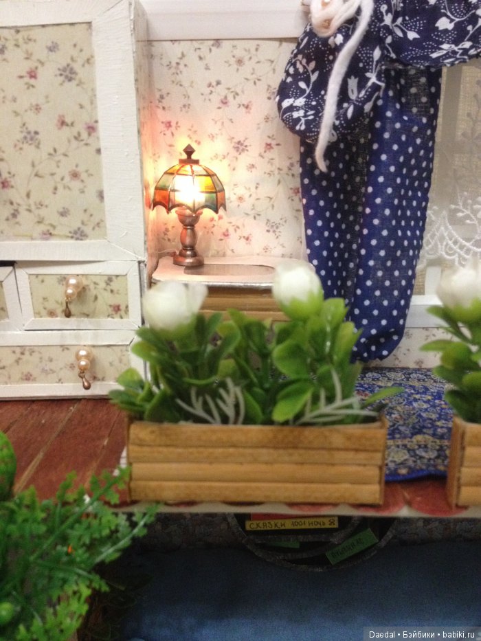 Наш новый домик из оконного откоса, румбокс. Продолжение