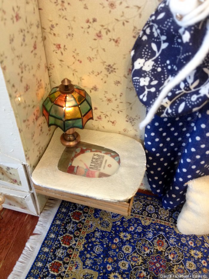 Наш новый домик из оконного откоса - вокруг + электрика