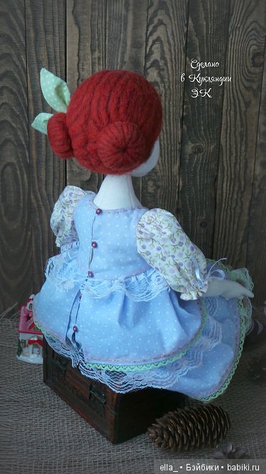 Лиля в ожидании новогоднего волшебства