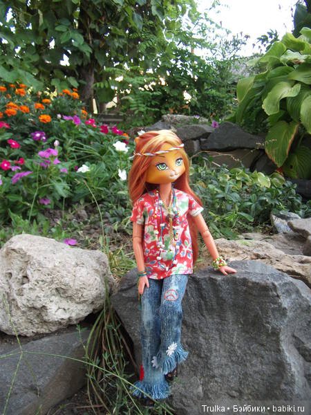 Шесть кошек и одна собачка (фото 2)