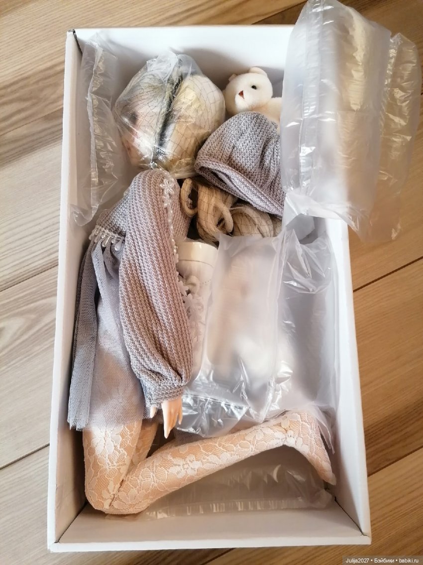 Шарнирная не BJD. Распаковка (фото 3)