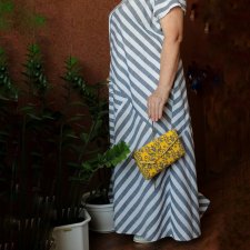 Модель просится в кадр