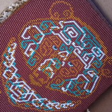 Бурый - это почти как шоколадный. Цвет сладостей