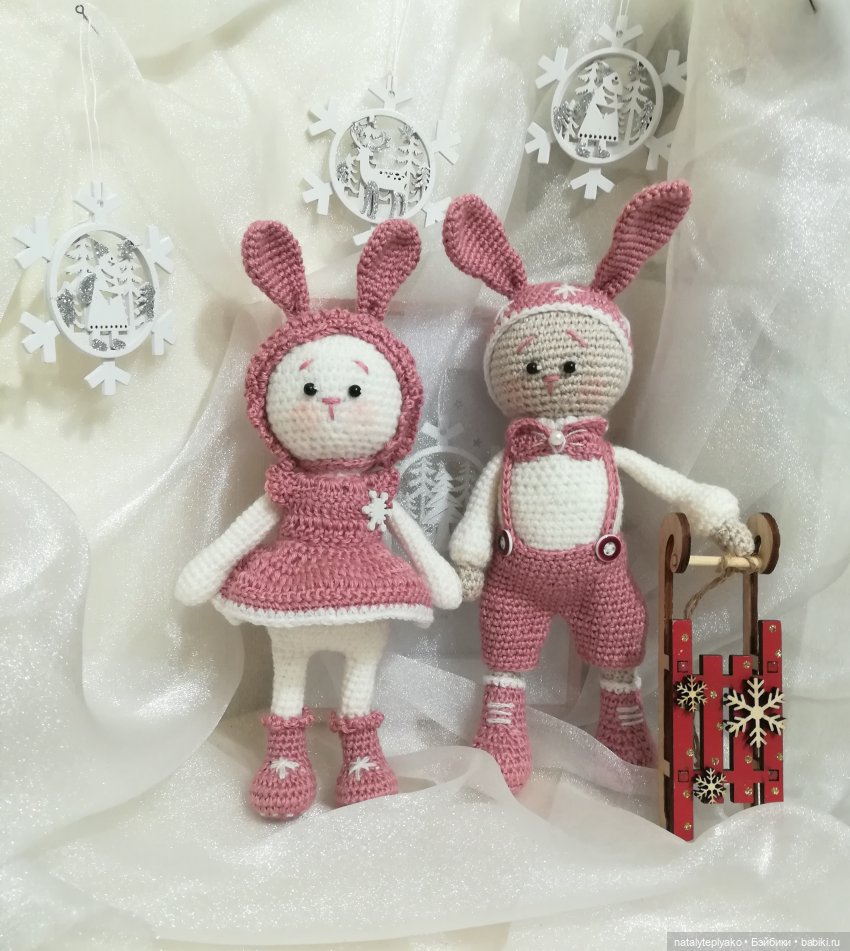 А теперь зайчики — Вязаные игрушки и амигуруми: крючком