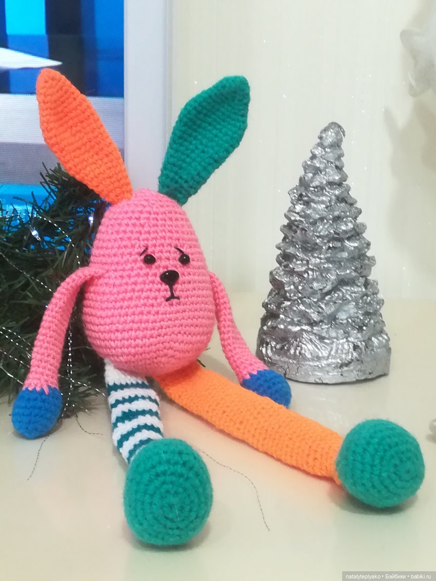 А теперь зайчики — Вязаные игрушки и амигуруми: крючком (фото 4)