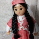 кукла в Азербайджанском национальном костюме