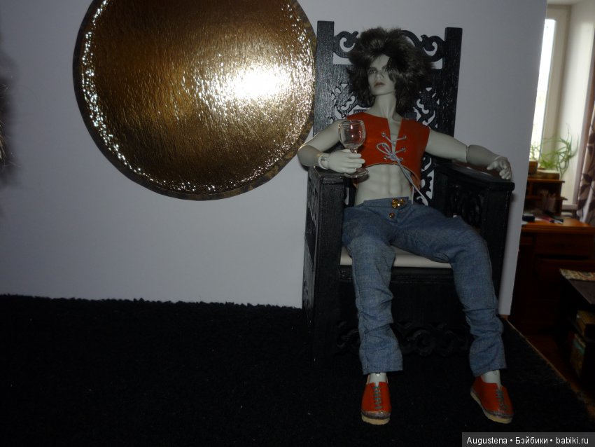 Спонтанный праздник в недоделанном румбоксе