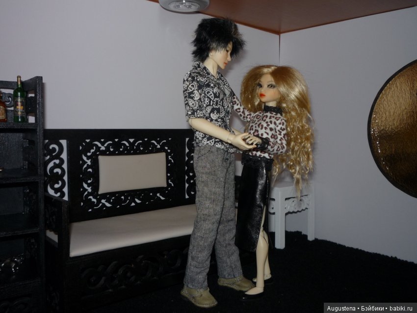 Спонтанный праздник в недоделанном румбоксе