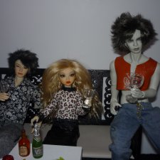 Спонтанный праздник в недоделанном румбоксе