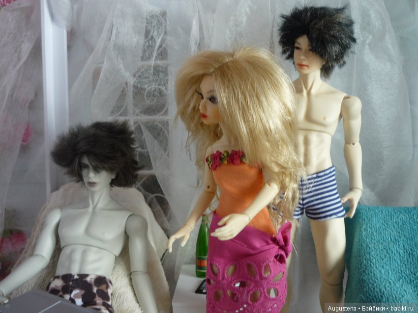 Чем заняться на отдыхе? Обсудить конкурс красоты