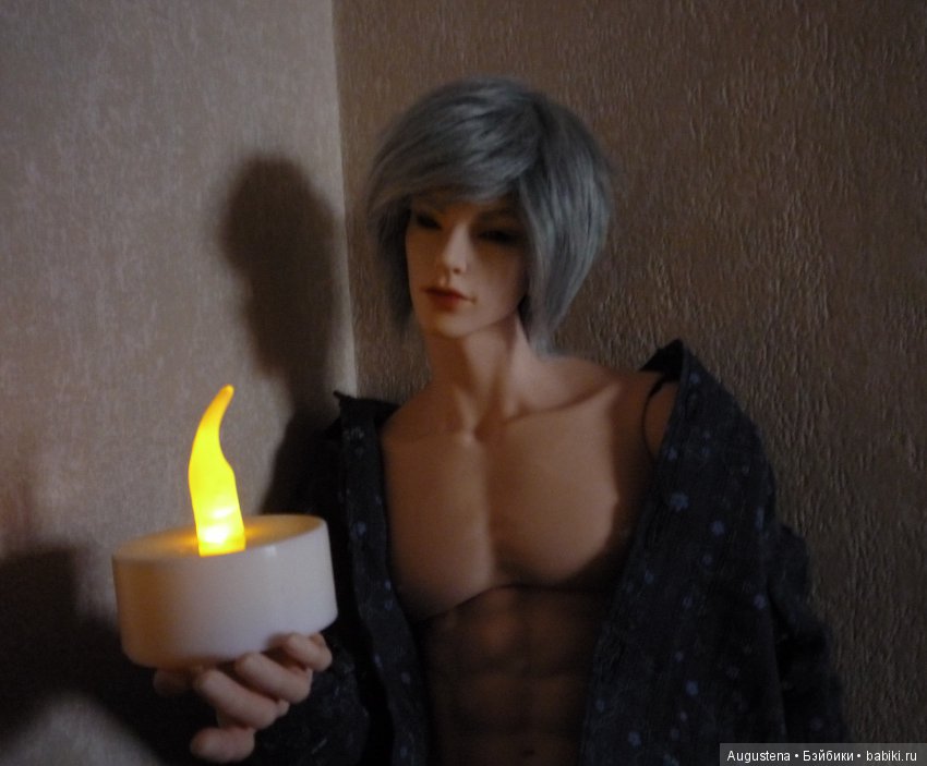 Я на него гляжу, глаз не отвожу