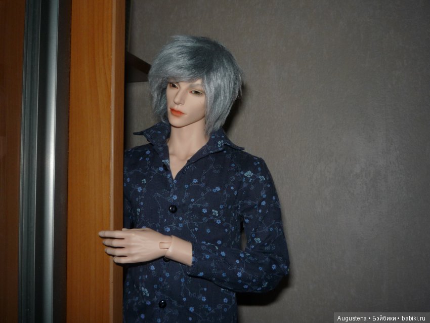 Я на него гляжу, глаз не отвожу