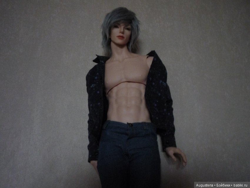 Я на него гляжу, глаз не отвожу