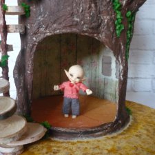 Домик в пеньке для реалика