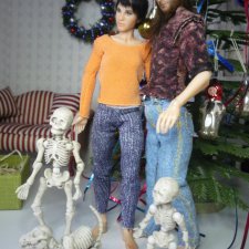 Ёлка+игрушки+костлявая команда